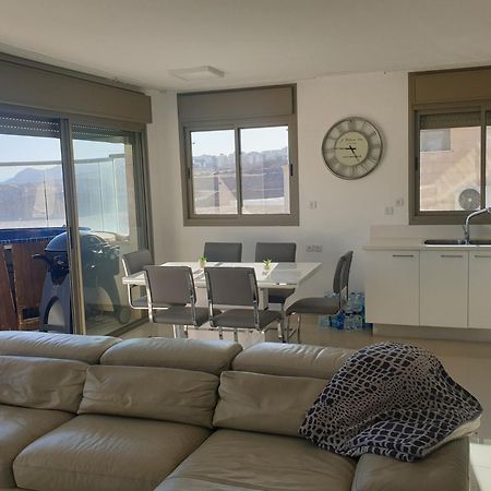 אילת Top-Luxury Exclusive Аpt With Jacuzzi In Front Of The Sea מראה חיצוני תמונה