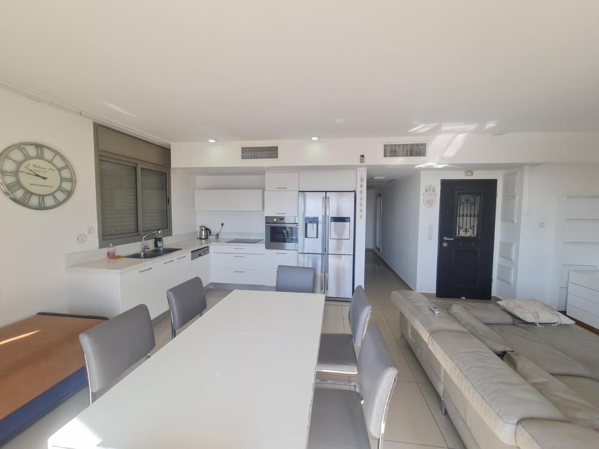 אילת Top-Luxury Exclusive Аpt With Jacuzzi In Front Of The Sea מראה חיצוני תמונה