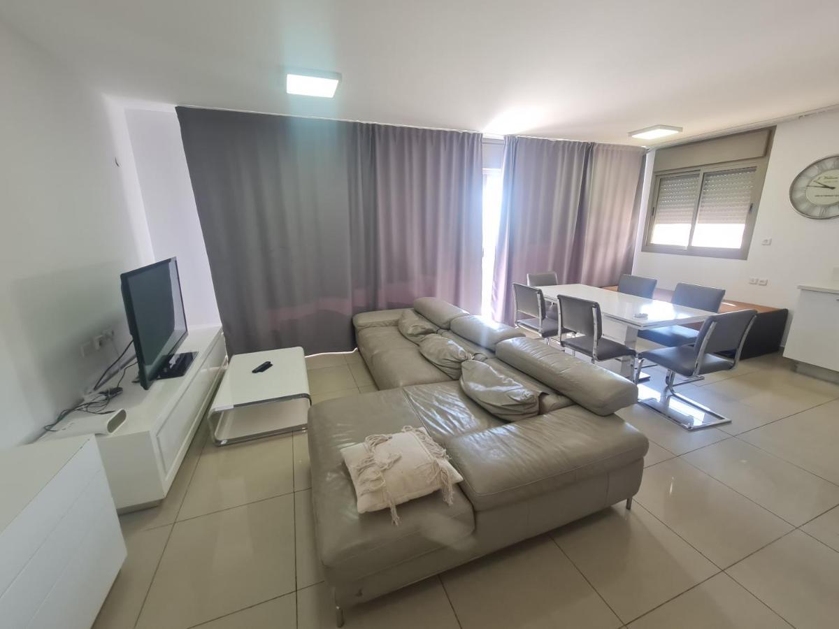 אילת Top-Luxury Exclusive Аpt With Jacuzzi In Front Of The Sea מראה חיצוני תמונה
