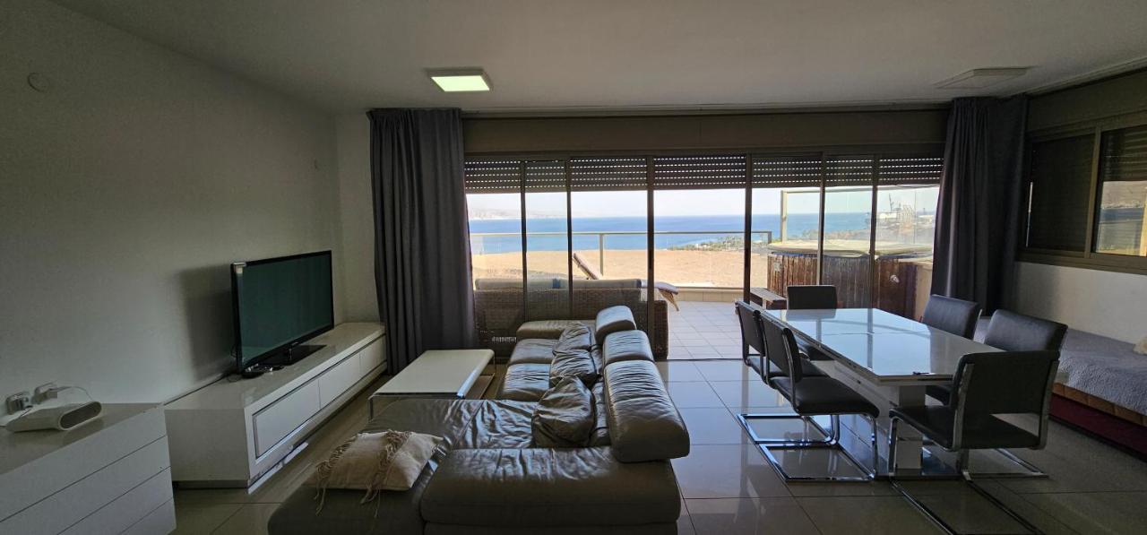 אילת Top-Luxury Exclusive Аpt With Jacuzzi In Front Of The Sea מראה חיצוני תמונה